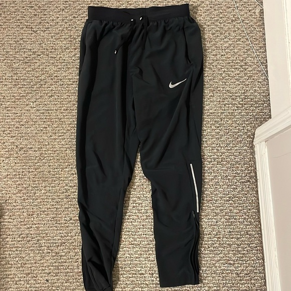 Nike drifit training pants men’s medium tighter style fit - Picture 1 of 10